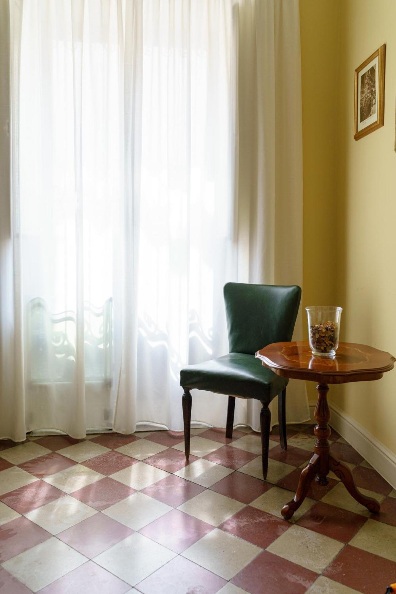 Bed and Breakfast La Finestra Sul Duomo Катания Экстерьер фото