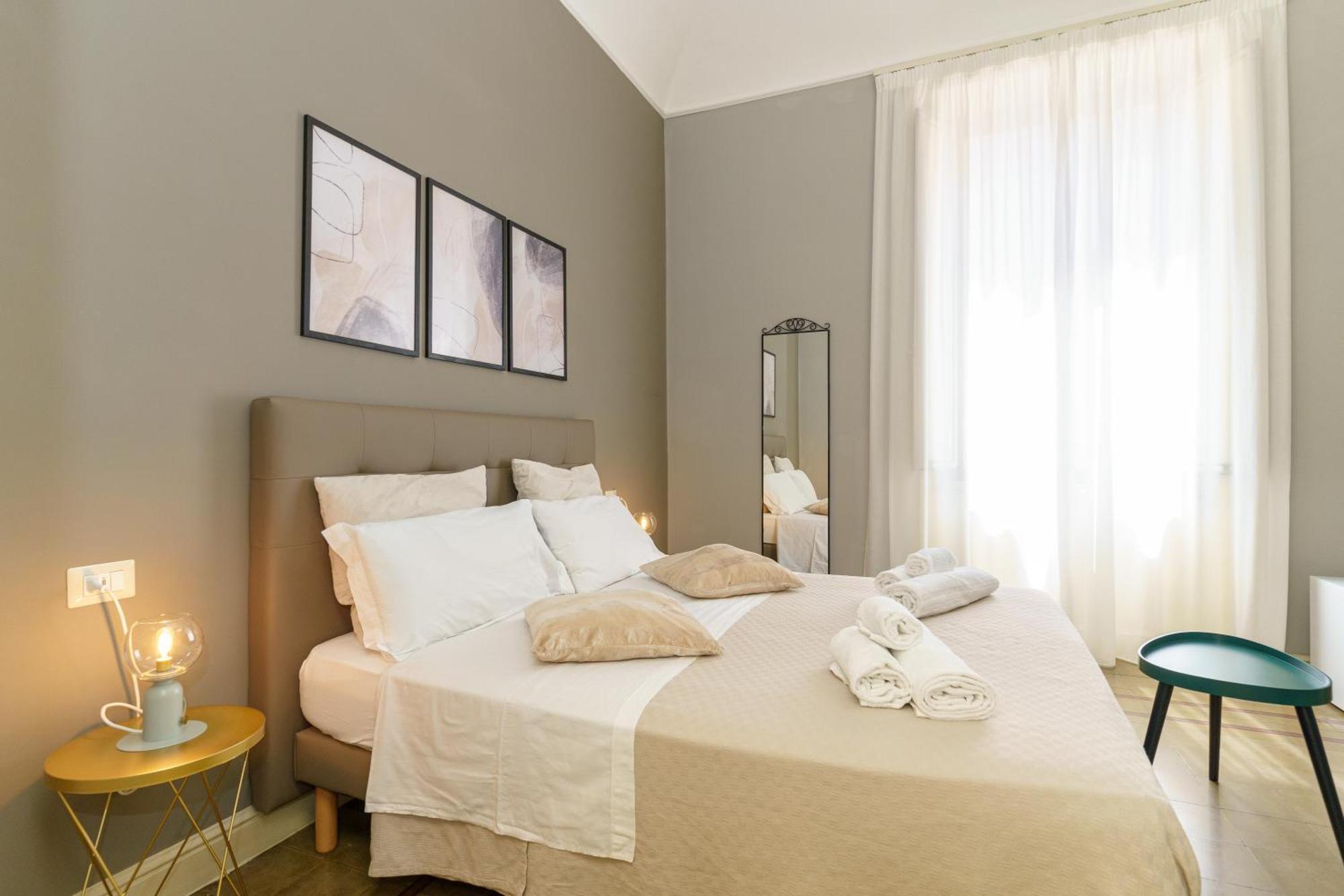 Bed and Breakfast La Finestra Sul Duomo Катания Экстерьер фото