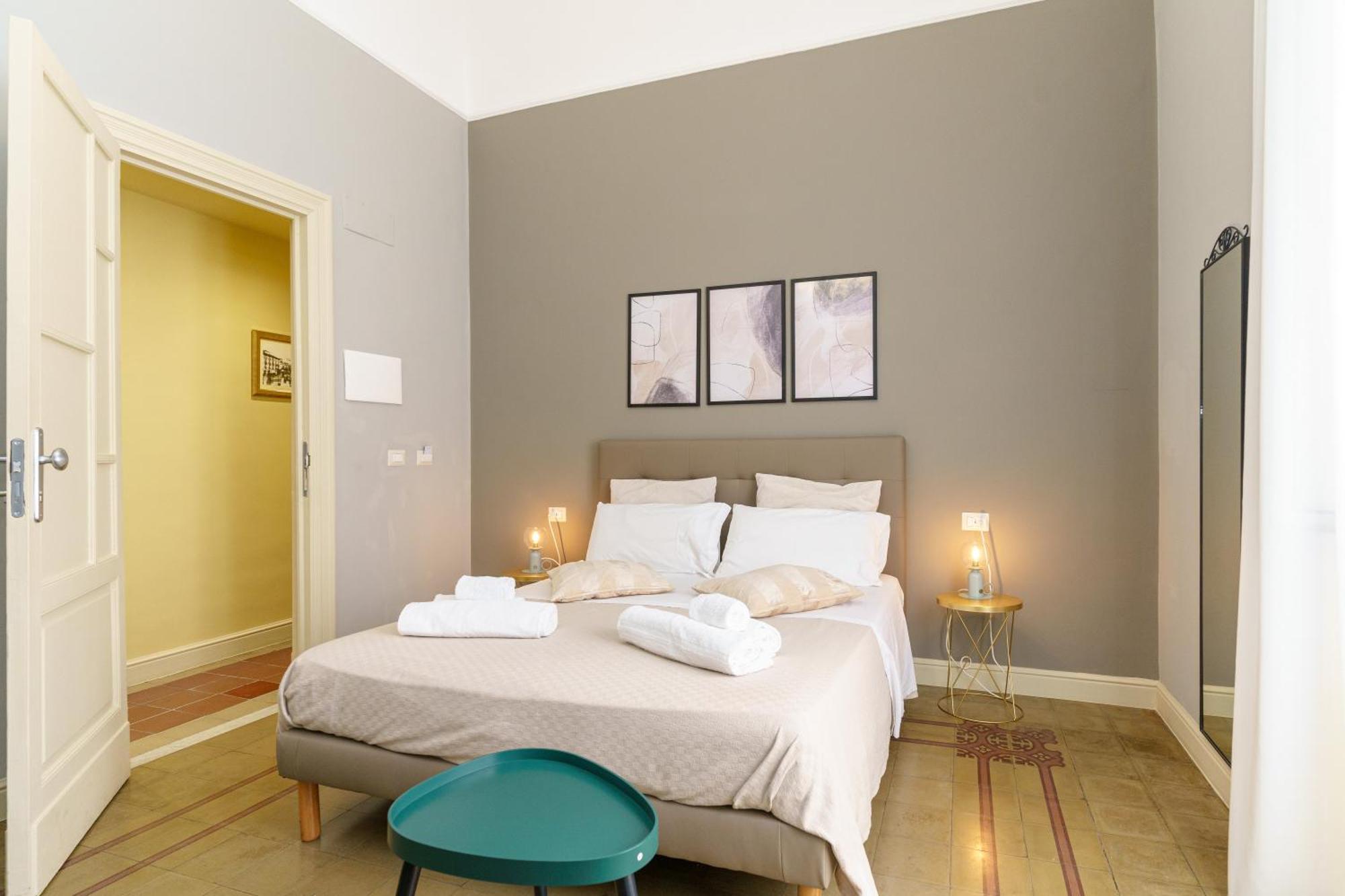 Bed and Breakfast La Finestra Sul Duomo Катания Экстерьер фото